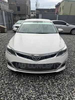 Toyota Avalon 2015 White