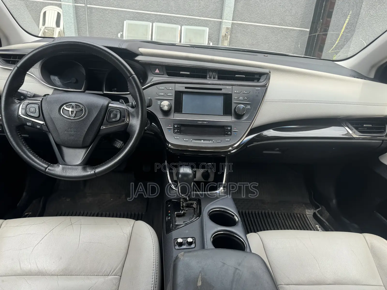 Toyota Avalon 2015 White