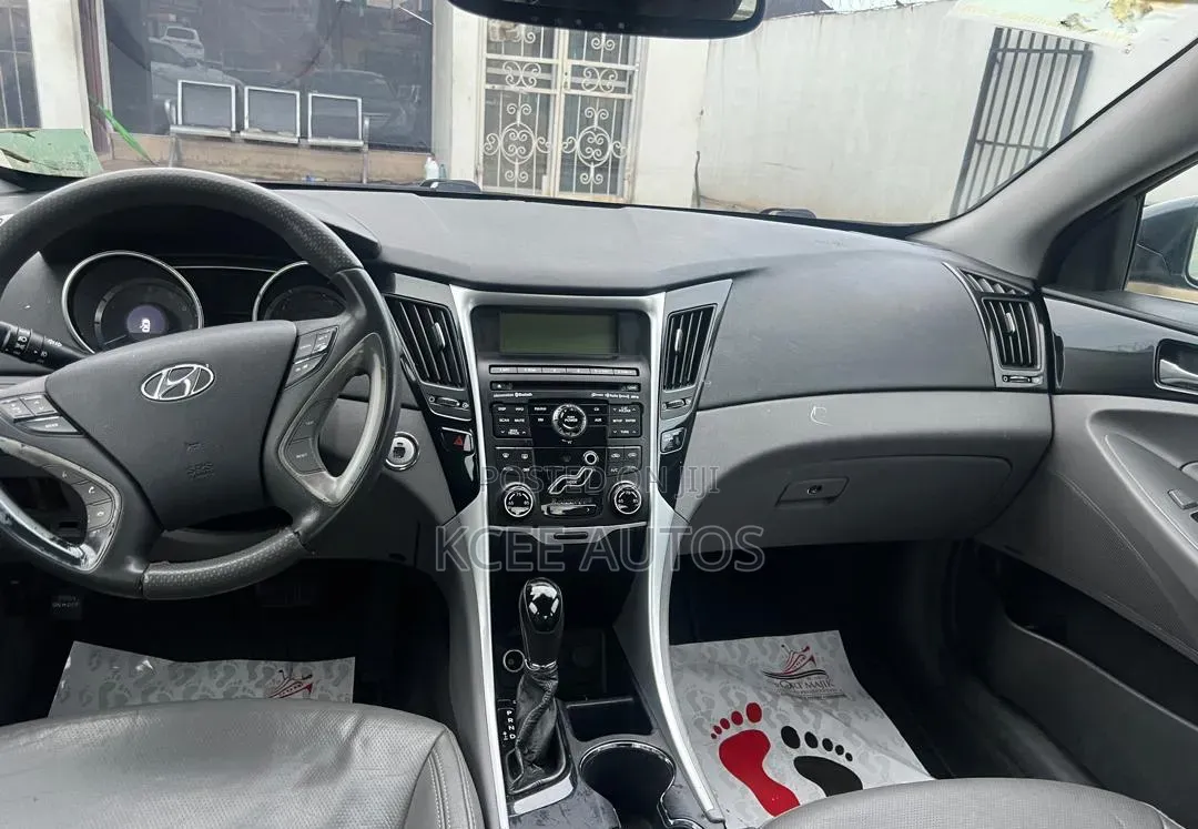 Hyundai Sonata 2013 Silver