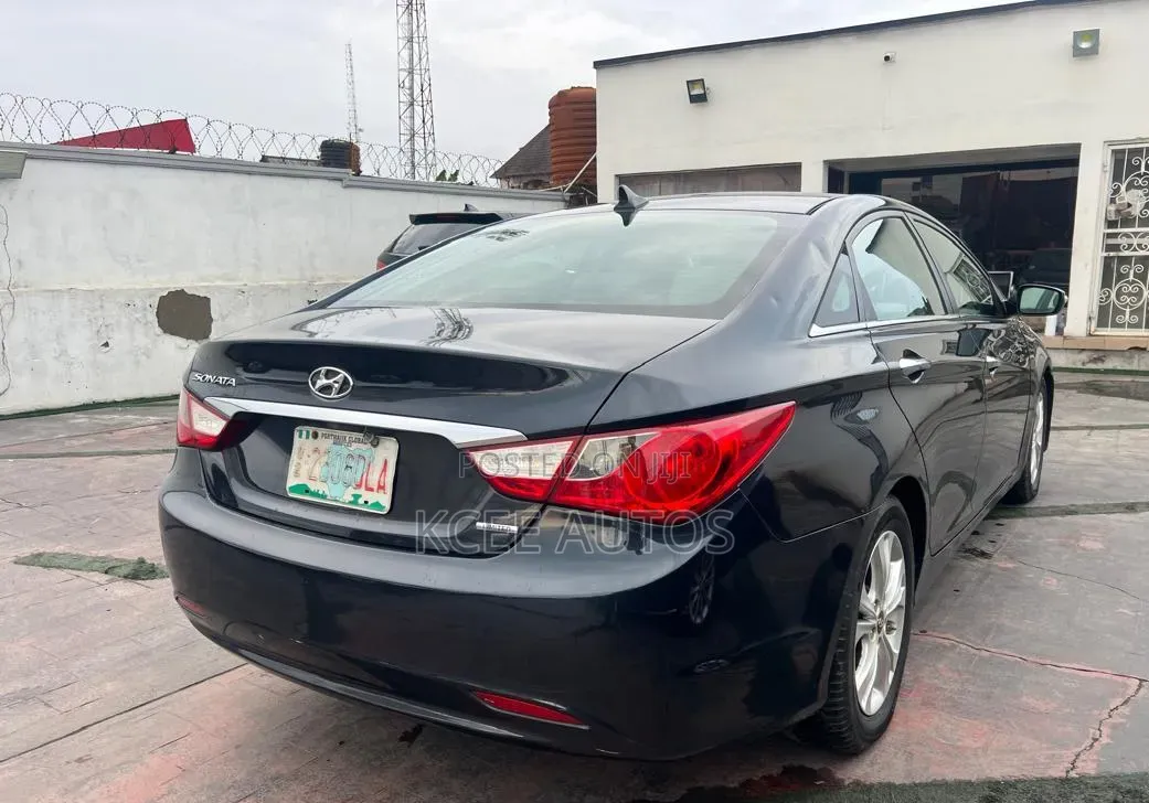 Hyundai Sonata 2013 Silver