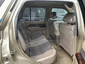 Nissan Pathfinder Automatic 2001 Gold