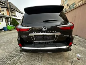 Lexus LX 2018 Black