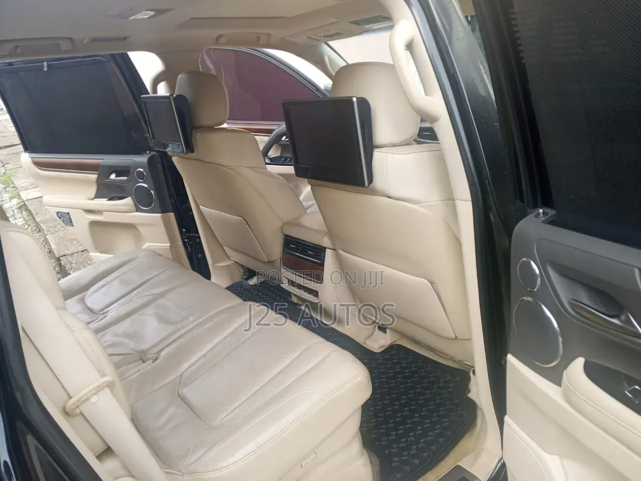 Lexus LX 2018 Black