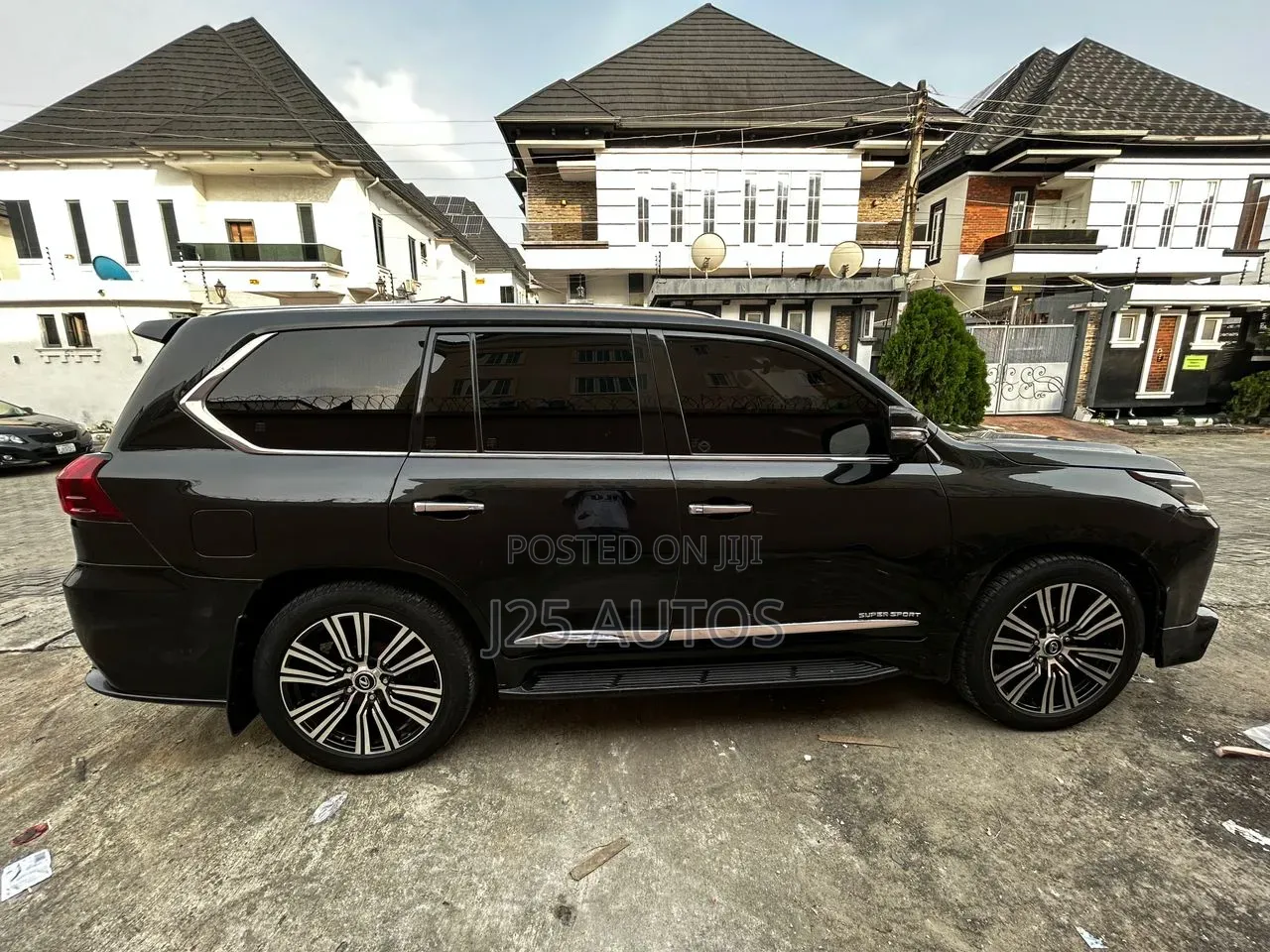 Lexus LX 2018 Black