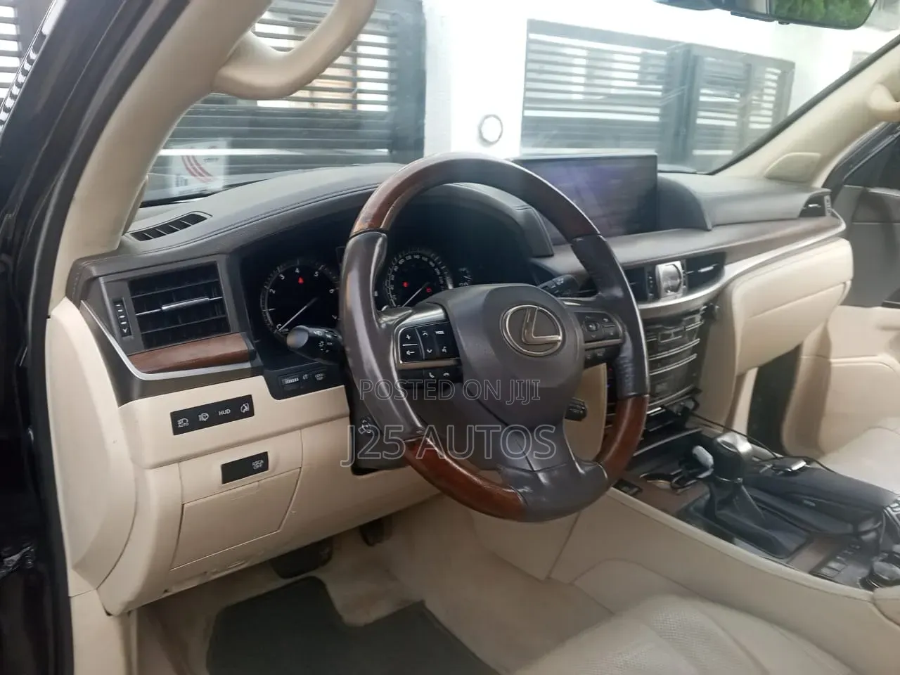 Lexus LX 2018 Black