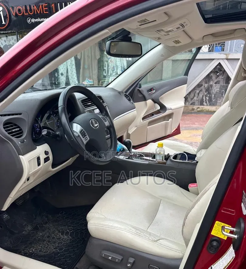 Lexus IS 2012 Red