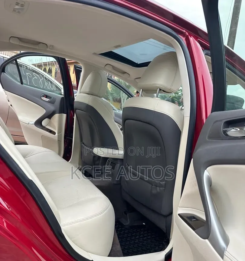 Lexus IS 2012 Red