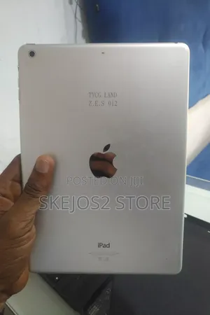 Apple iPad Air 128 GB Silver
