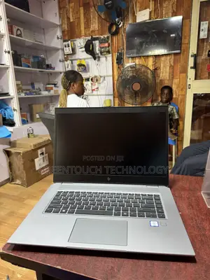 Laptop HP ZBook Studio G5 16GB Intel Core i7 SSD 512GB
