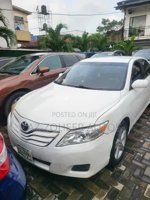 Toyota Camry 2011 White