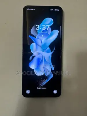 Samsung Galaxy Z Flip4 128 GB Black