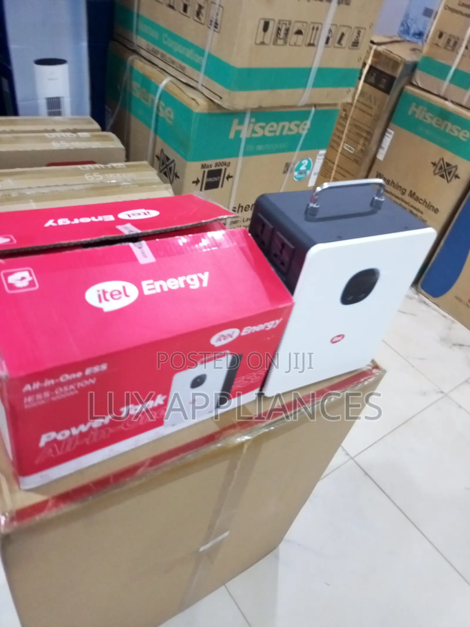 Itel Power Tank Solar Generator for Everyday Power Needs