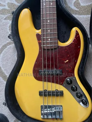 Ibanez Bass Guiter