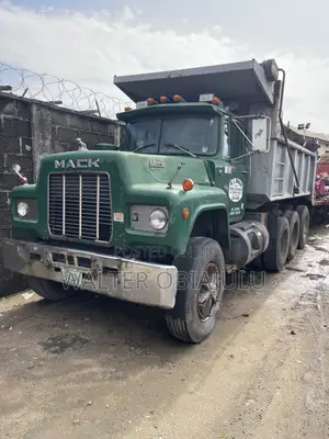 Mack Truck 24 Valve