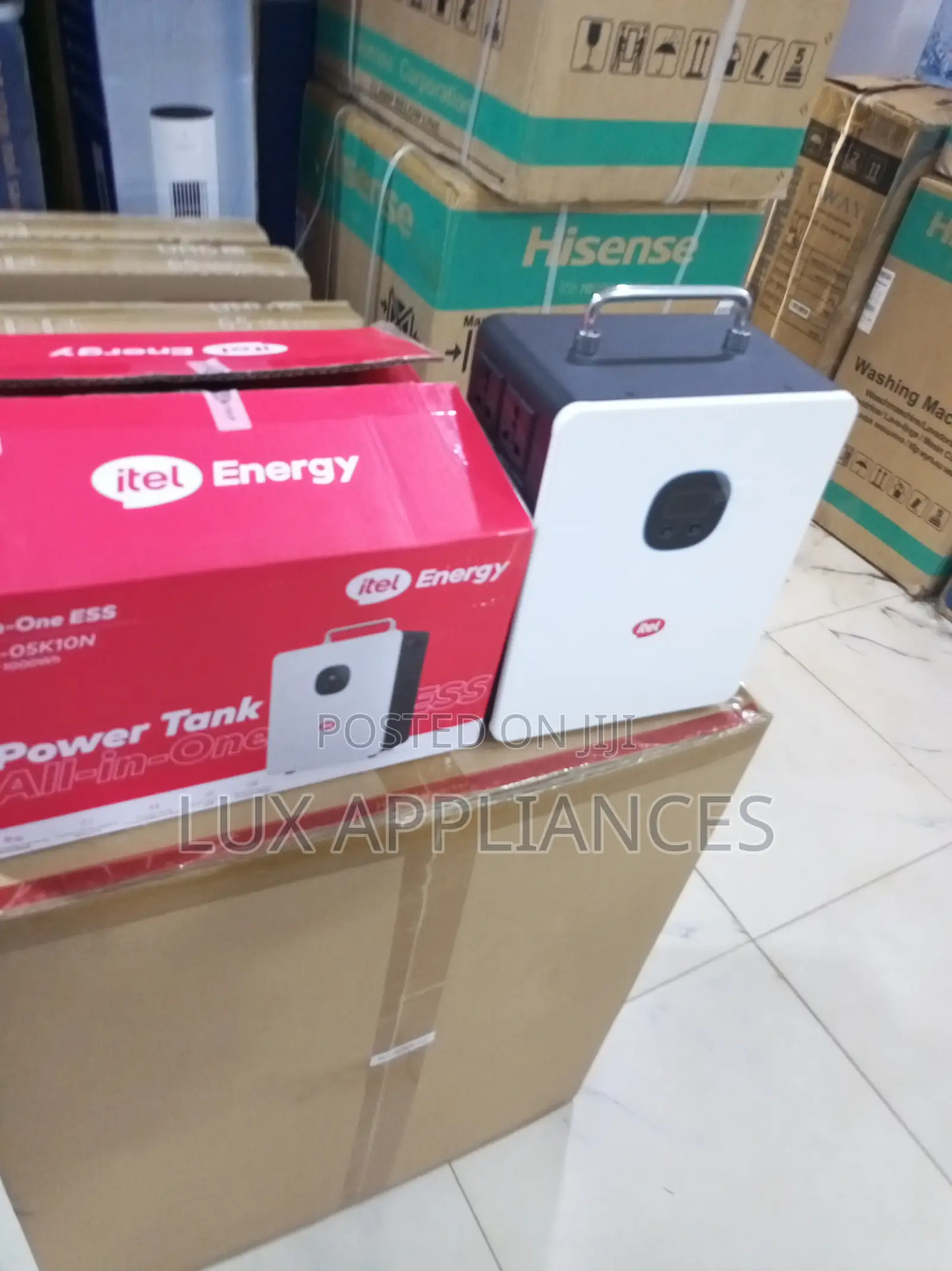 Itel Power Tank Solar Generator With Integrated Battery System
