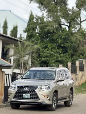 Lexus GX 2012 Gold