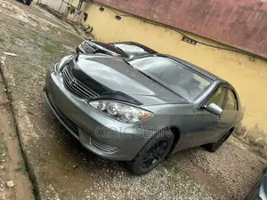 Toyota Camry LE 4dr Sedan (2.4L 4cyl 5A) 2006 Gray