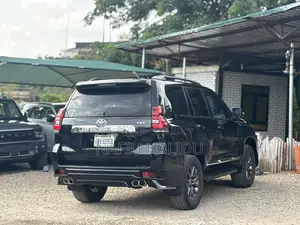 Toyota Land Cruiser Prado 2012 Black