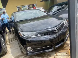 Toyota Camry XLE 4dr Sedan (2.5L 4cyl 6A) 2013 Black