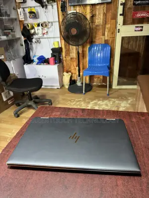 Laptop HP Spectre X360 15 16GB Intel Core i7 SSD 512GB