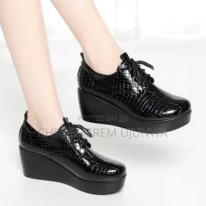 Quality Wedge Shoe