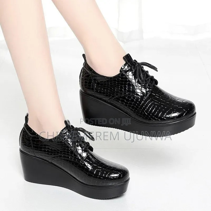 Quality Wedge Shoe
