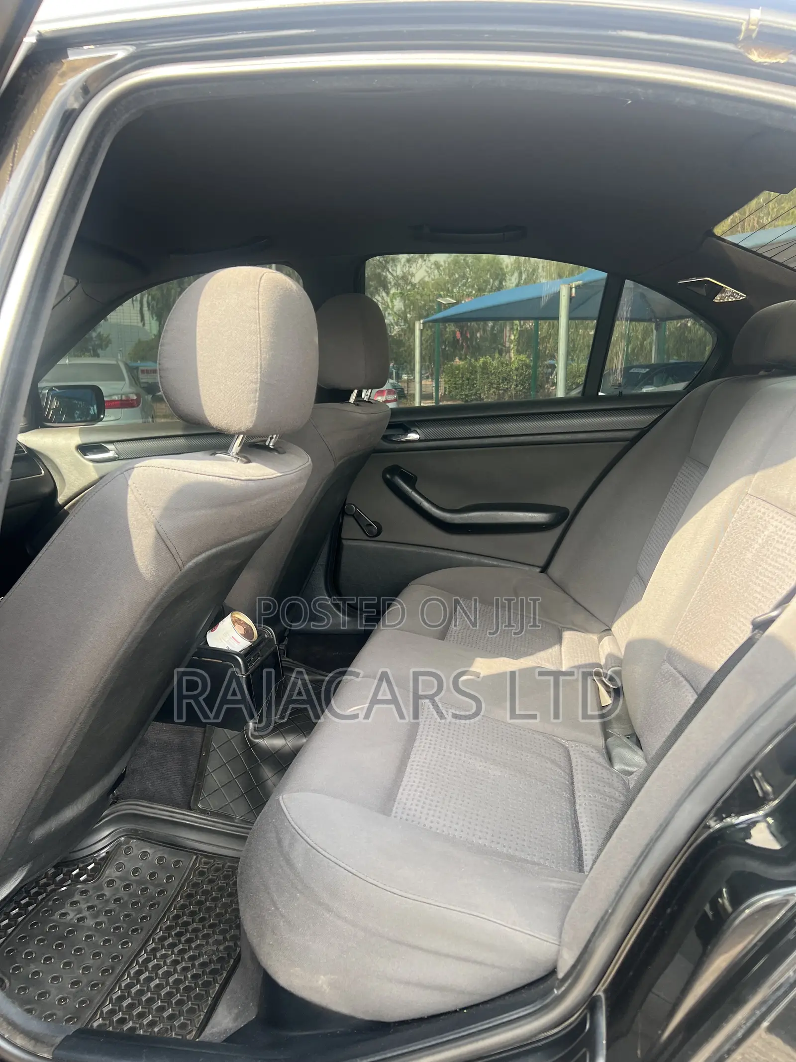 BMW 318i 2005 Black