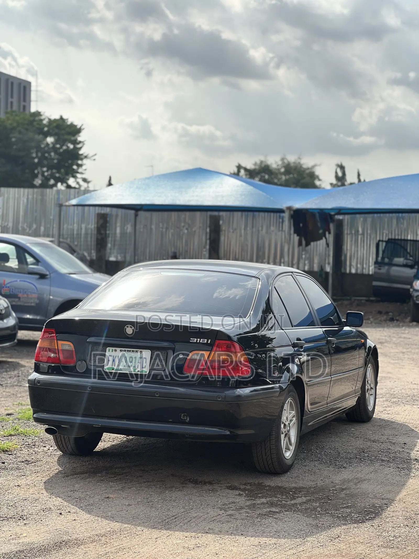 BMW 318i 2005 Black