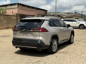 Toyota RAV4 2022
