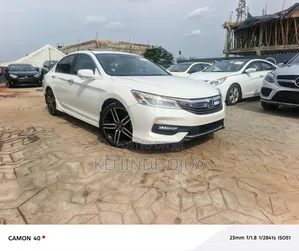 Honda Accord Touring V6 2dr Coupe FWD (3.5L 6cyl 6A) 2017 White