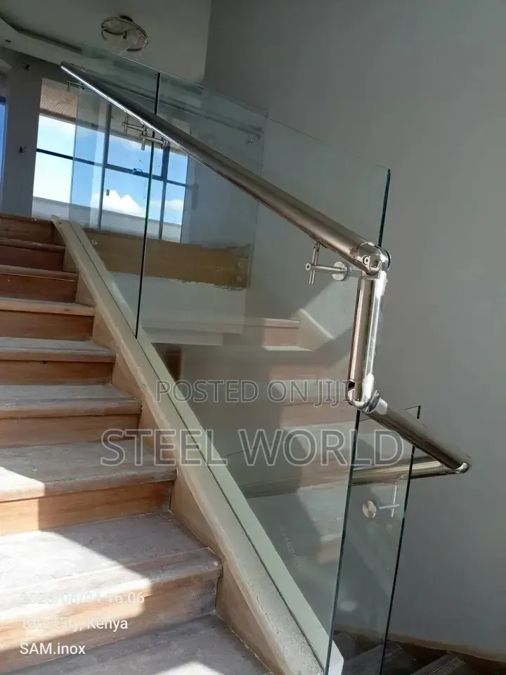 Plane Frameless 10m