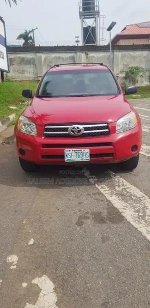 Toyota RAV4 2.4 2008 Red