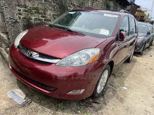Toyota Sienna XLE Limited 2007 Maroon