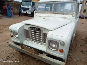 Land Rover Discovery 1989 White