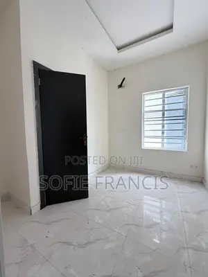 3bdrm Duplex in Ikota for rent