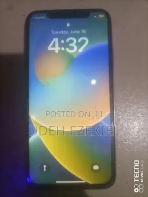 Apple iPhone X 256 GB White