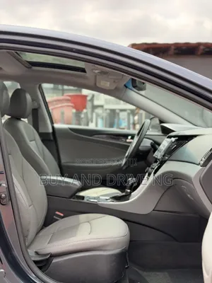 Hyundai Sonata Limited Sedan FWD (2.4L 4cyl 6A) 2012 Gray
