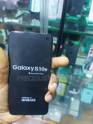 Samsung Galaxy S10e 128 GB Black