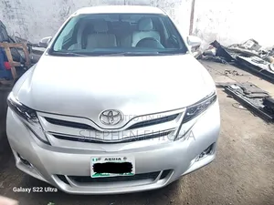 Toyota Venza AWD 2011 Silver