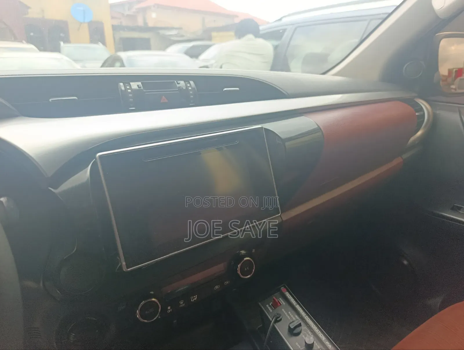 Toyota Hilux 2019 White