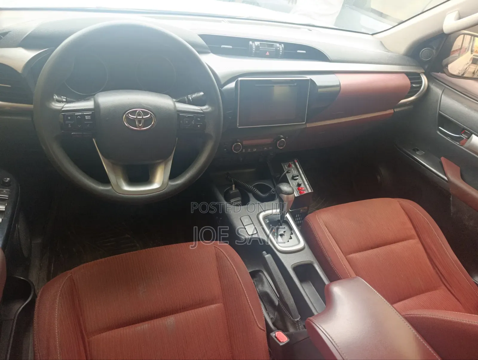 Toyota Hilux 2019 White