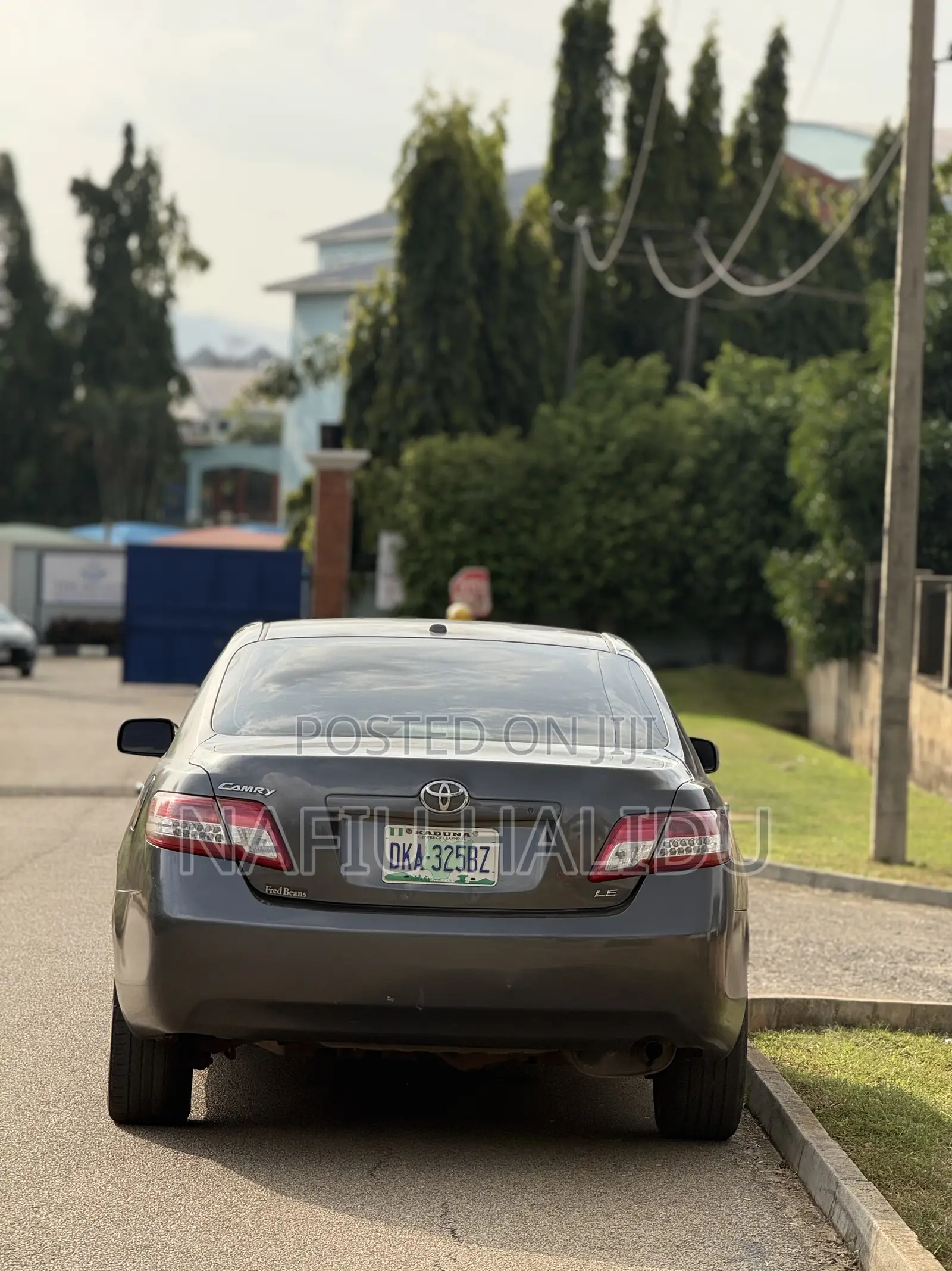 Toyota Camry 2010 Gray