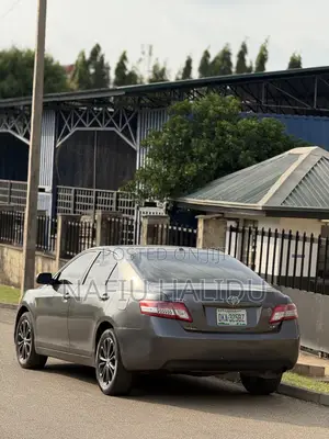 Toyota Camry 2010 Gray