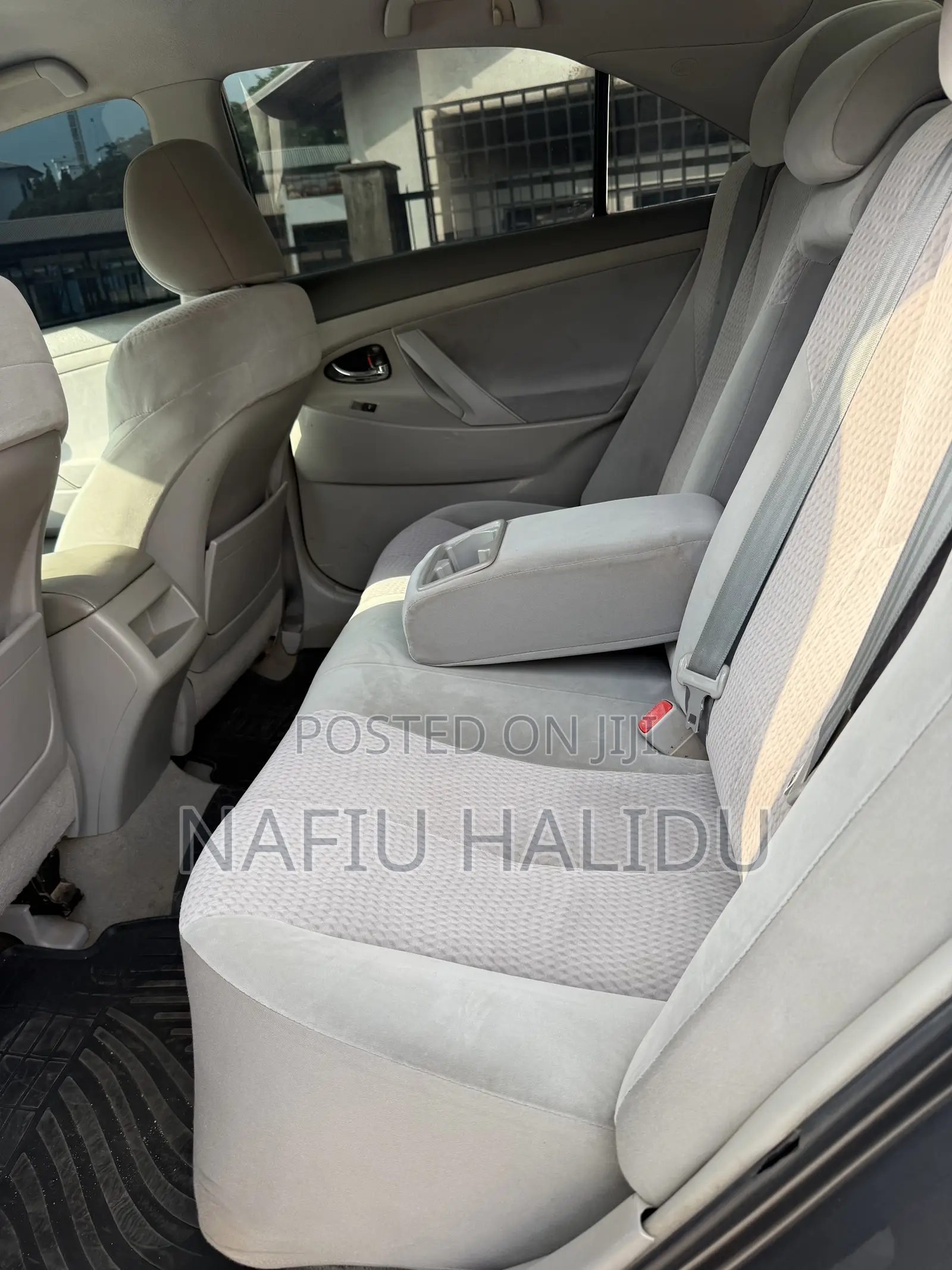 Toyota Camry 2010 Gray