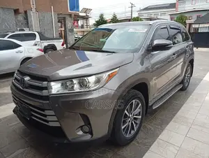 Toyota Highlander 2019 Gray