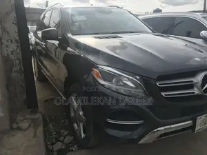 Mercedes-Benz GLE-Class 2016 Gray