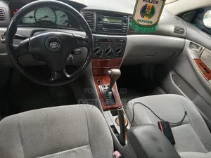 Toyota Corolla 2004 Silver