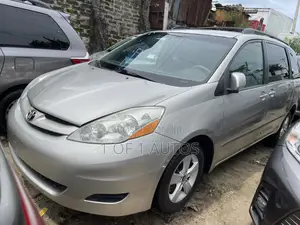 Toyota Sienna LE FWD 2006 Silver