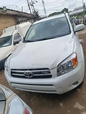 Toyota RAV4 Limited V6 2008 White