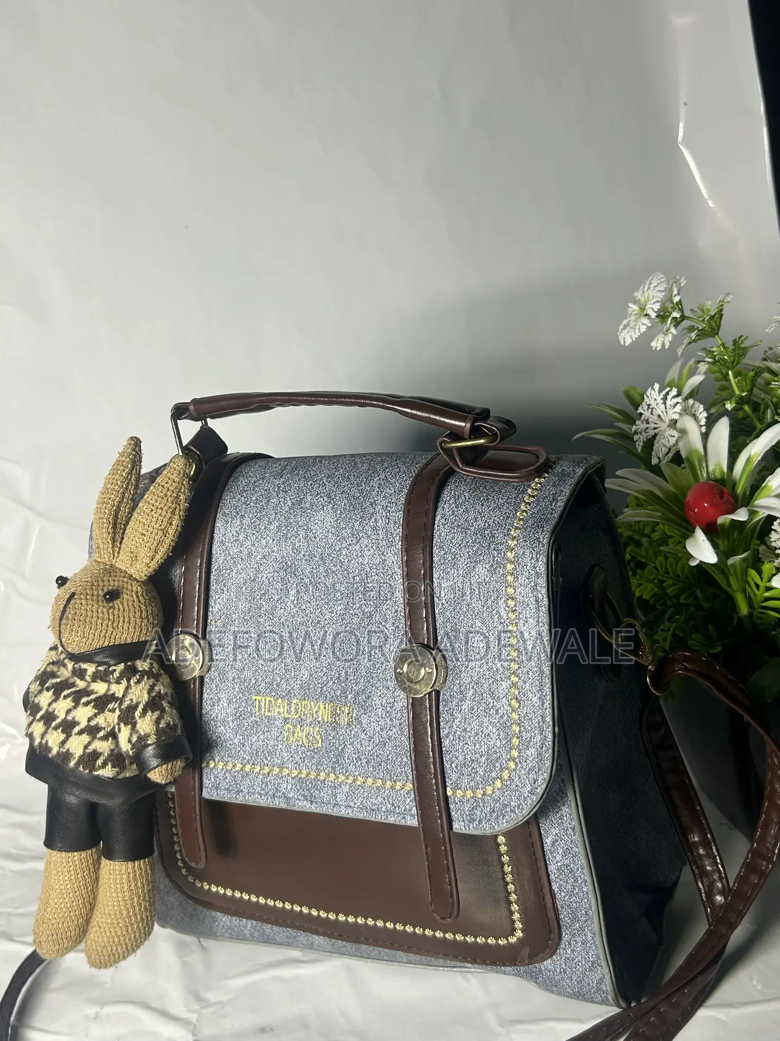 Crossbody /Shoulder Bags